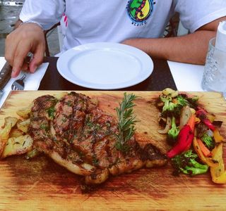Playa Bar and Grill