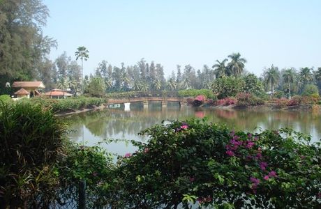 Vanganga Lake Garden