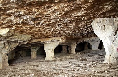 Tadvan Cave