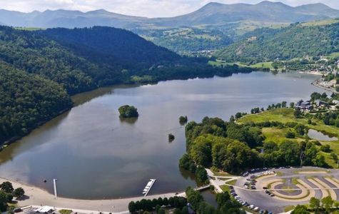 Le Lac Chambon 1