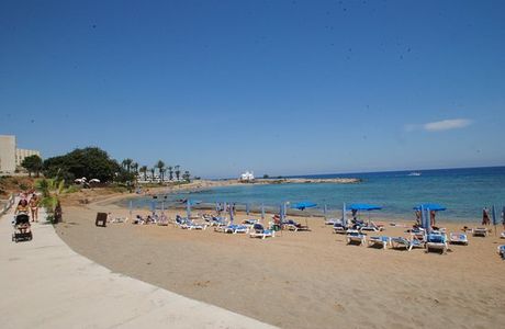 Louma Beach