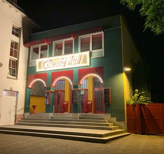 Comedy Hall