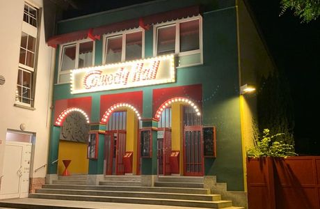 Comedy Hall