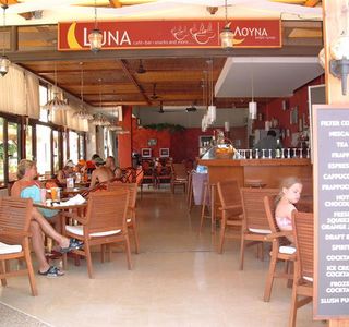 The Luna Bar
