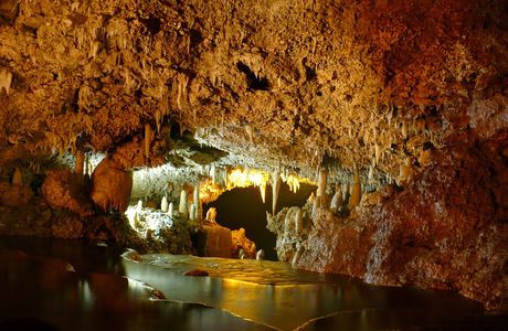 Cave Kouroum