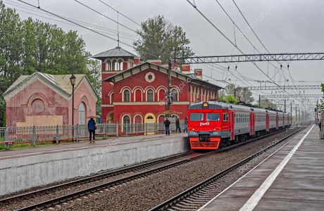 Strelna Train Station