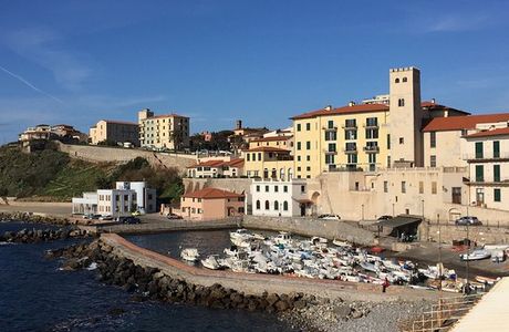 Piazza Bovio Piombino Livorno