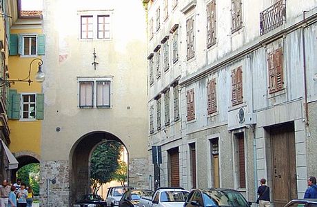 Porta Manin