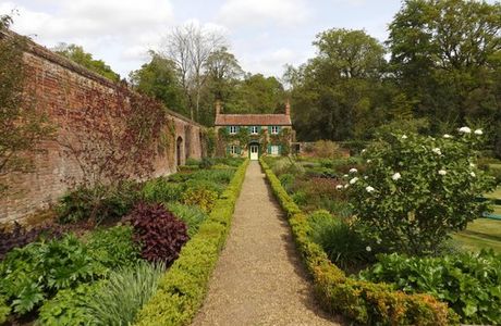 Hoveton Hall Gardens