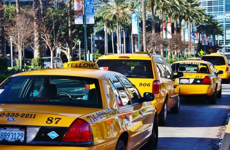 Thivi Taxi