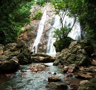 Na Muang Waterfall