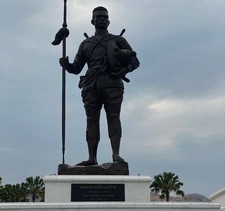 7 Kings of Siam Statues