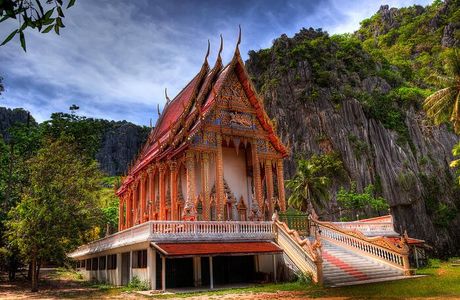 Tan Chet Yot Temple