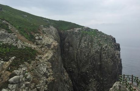 Dongyin Suicide Cliff