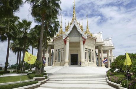 Wat Luang Phor Toh