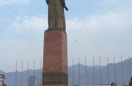 Monument to Ismoil Somoni