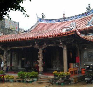 Lugang Fengtian Temple