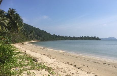 Ao Thung Makham Noi-Yai