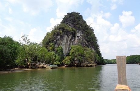 Khao Khanap Nam Cave