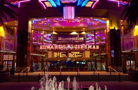 Edwards Irvine Spectrum 21 Imax & RPX