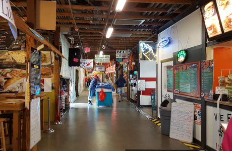 Flamingo Island Flea Market