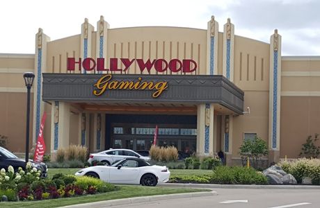 Hollywood Gaming at Dayton Raceway
