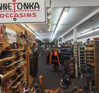 Pigeon Forge Traders Gift Shop