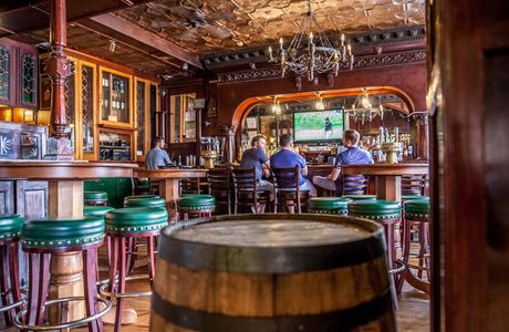 Irish's Bar