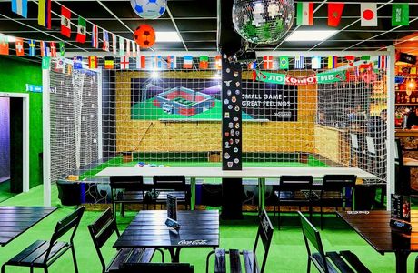 Autographs Sports Bar