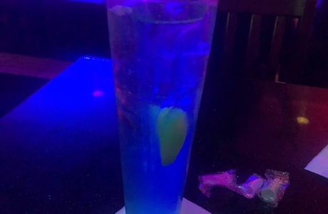 Fayrooz Hookah Lounge & Bar