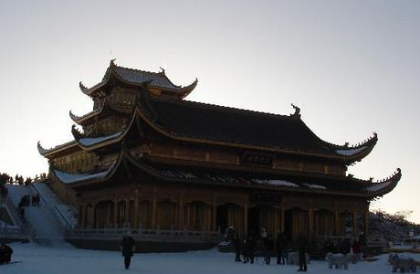 Huazang Temple