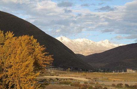 Xinduqiao Town