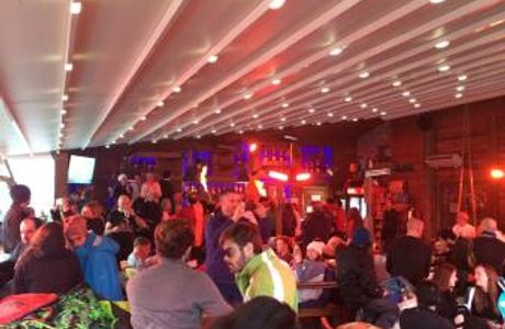 Happy End Bar
