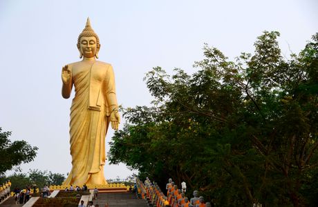 Mandai Buddhist Temple