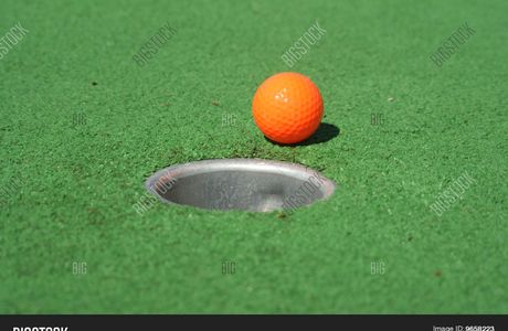 Orange Mini Golf