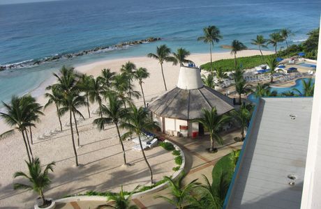 Grand Bahama Wall