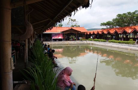 Wisata Kampung Cikidang