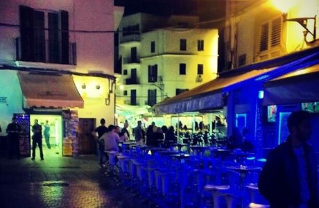 Tango Bar