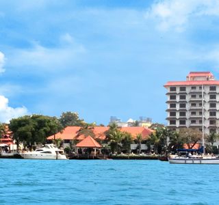 Taj Malabar Resort And Spa