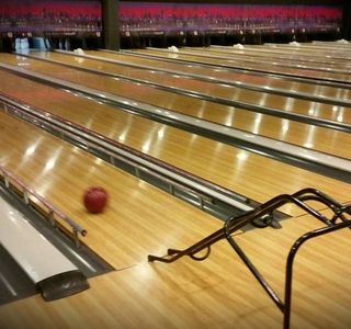 Bowling Paxton