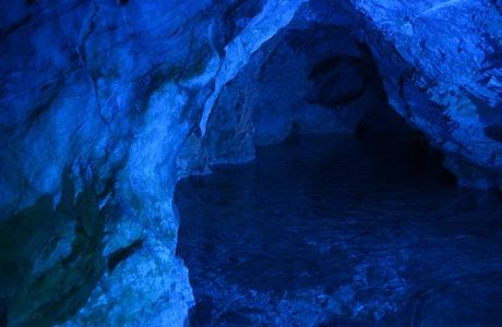 Inazumi Underwater Cave