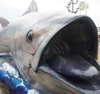 Tuna Monument