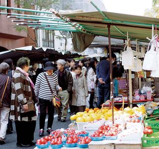 Kirakira Friday Market