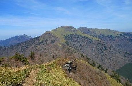 Sasaga-mine Ridge