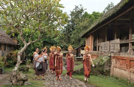 Ushtibin Village