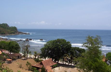 Wediombo Beach