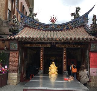 Xiahai Chenghuang Temple