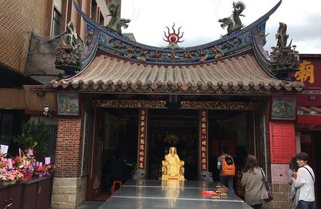 Xiahai Chenghuang Temple