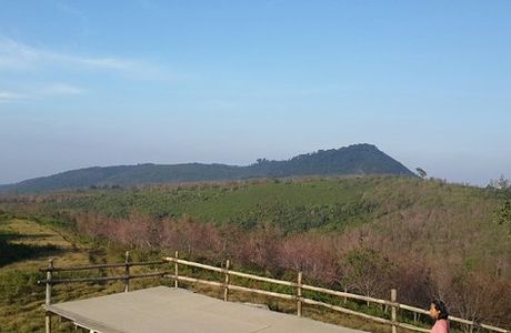 Phoo Lom Lo Mountain
