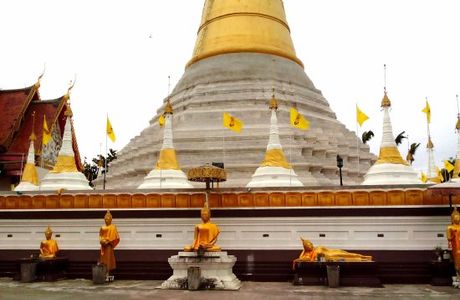 Wat Chumphon Khiri
